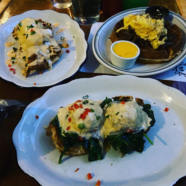 Photos At Queens Comfort Comfort Food Restaurant In Astoria