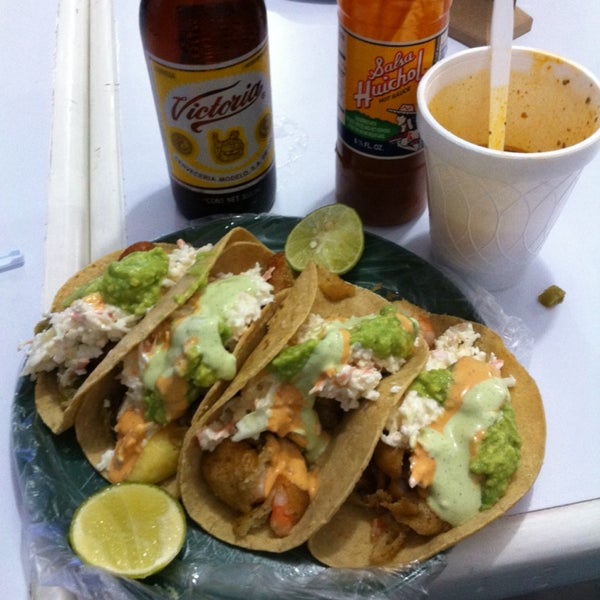 5/31/2014 tarihinde Janeth G.ziyaretçi tarafından Fullenios Taco Fish DF'de çekilen fotoğraf