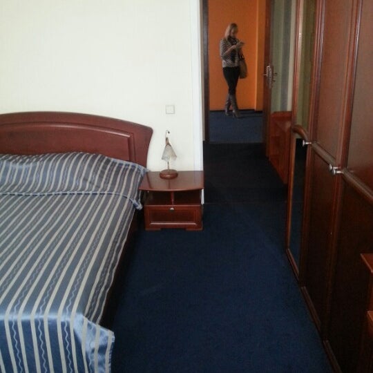 Гостиница 7 дней в Киев. Отель отель днища. Дна отель. Бумвжноч 7 гостиница. Отель 9 мая