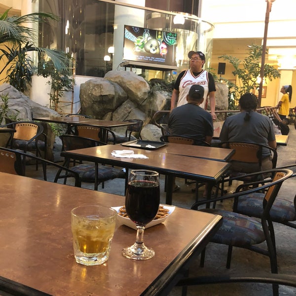 Embassy Suites free Happy Hour Anaheim, CA