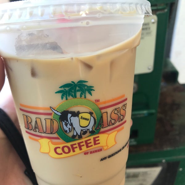 Photo taken at Bad Ass Coffee of Hawaii by Emily W. on 10/29/2018