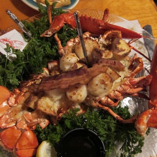 Das Foto wurde bei Mabel&#39;s Lobster Claw von Mabel&#39;s Lobster Claw am 6/1/2014 aufgenommen