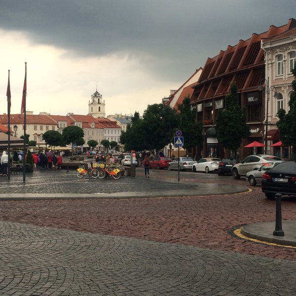 7/9/2016 tarihinde Ksenia S.ziyaretçi tarafından Vilniaus rotušė | Town Hall'de çekilen fotoğraf