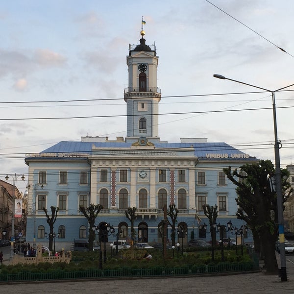 Снимок сделан в Чернівецька міська рада / Chernivtsi City Council пользователем Serhey T. 5/4/2016
