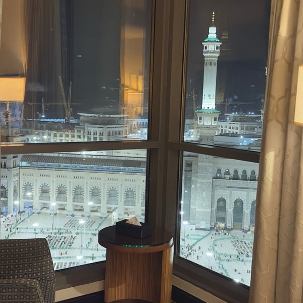 Снимок сделан в Hilton Suites Makkah пользователем B&#39;90 👑 3/30/2024