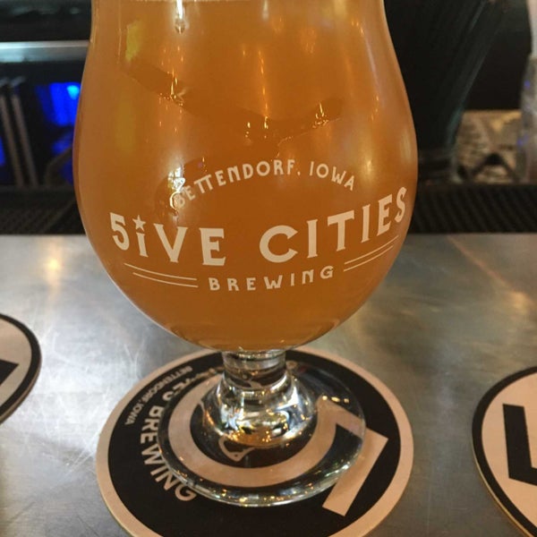 Photo taken at Five Cities Brewing, LLC by iabeerbaron on 6/18/2022