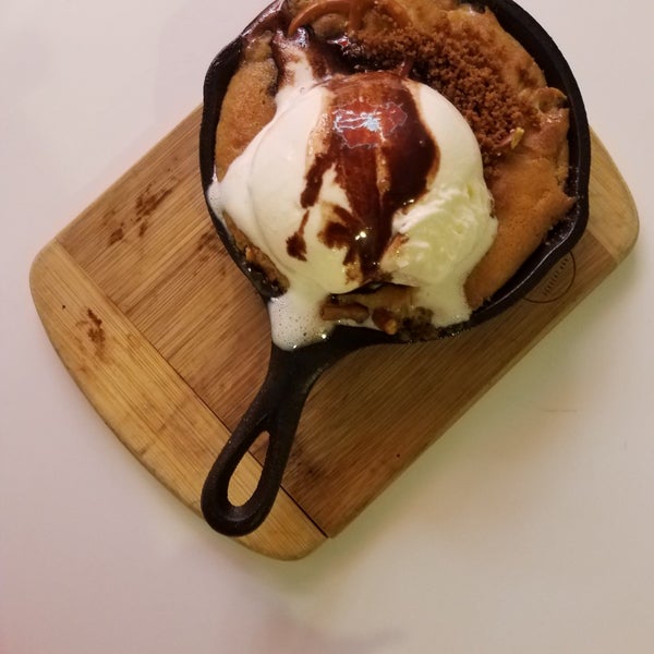11/12/2019에 Dan T.님이 Spot Dessert Bar에서 찍은 사진
