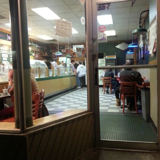 White Mountain Creamery (Now Closed) Ice Cream Parlor in Wellesley