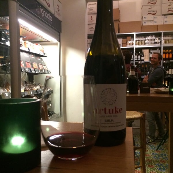 Foto diambil di ignacio vinos e ibéricos oleh Tom M. pada 8/25/2014