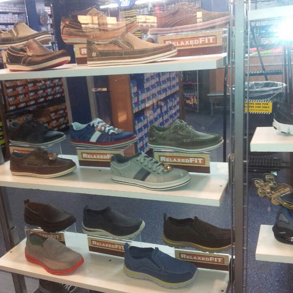 tiendas de zapatos skechers en miami