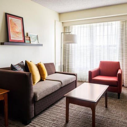 รูปภาพถ่ายที่ Residence Inn by Marriott Cypress Los Alamitos โดย Yext Y. เมื่อ 5/11/2020