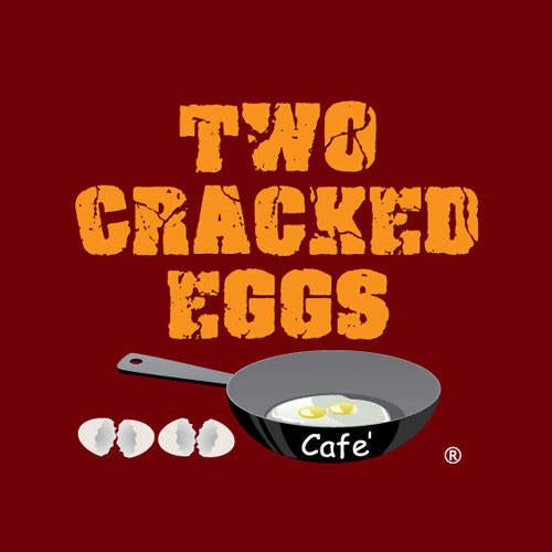 รูปภาพถ่ายที่ Two Cracked Eggs Cafe โดย Yext Y. เมื่อ 7/5/2018