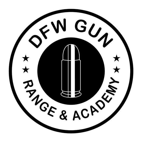 Foto scattata a DFW Gun Range and Training Center da Yext Y. il 10/31/2018