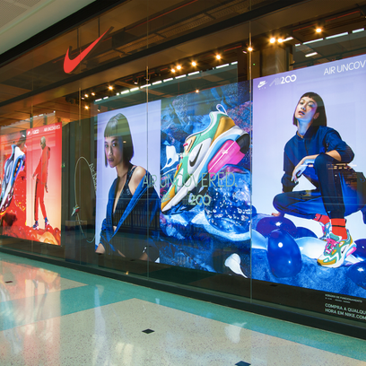 subtítulo dueña Malawi Nike Store - Tienda de artículos deportivos en Lisboa