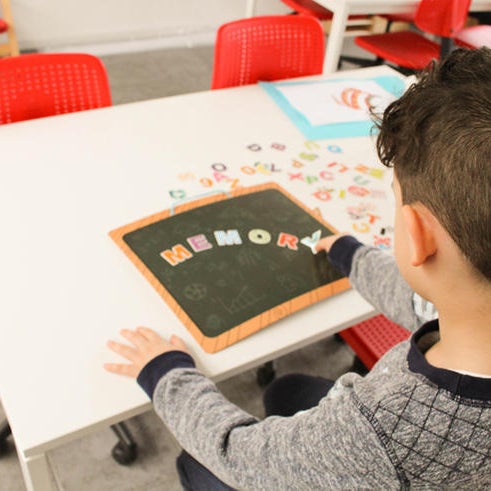 Das Foto wurde bei Memory Tagesstruktur Lernstudio Privatschule von Yext Y. am 7/14/2020 aufgenommen