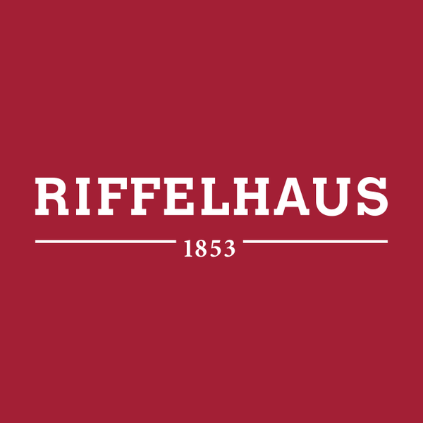 รูปภาพถ่ายที่ Riffelhaus 1853 โดย Yext Y. เมื่อ 2/18/2019