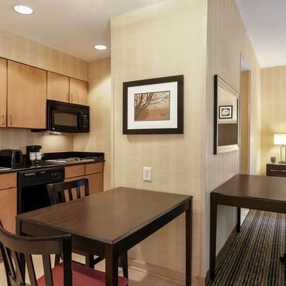 Foto tirada no(a) Homewood Suites by Hilton por Yext Y. em 10/13/2019