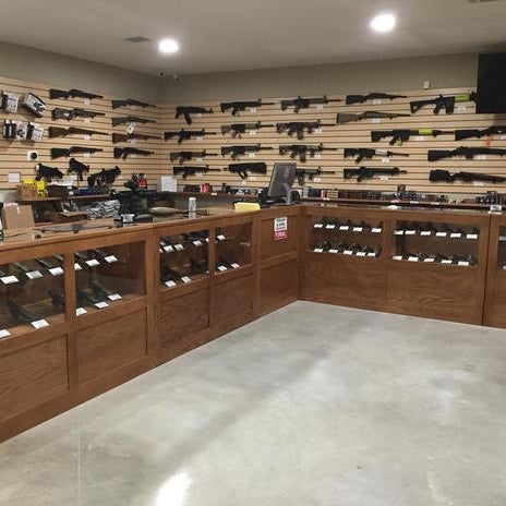 Оружейный магазин в одинцово. Берлога одинцово. Магазин охоты в подольске. Оружейный салон вепрь одинцово. Арсенал мытищи.