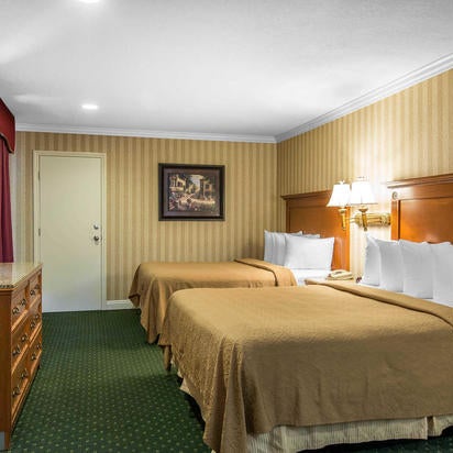 Foto tirada no(a) Quality Inn &amp; Suites Anaheim Resort por Yext Y. em 9/18/2017