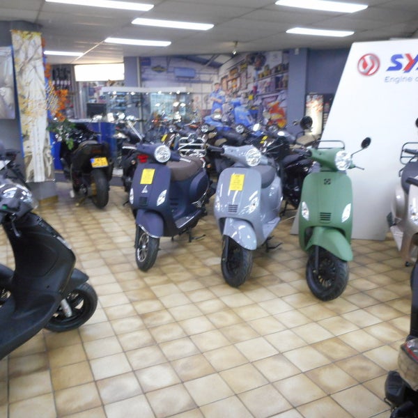 Rehorst bromfietsen en scooter speciaalzaak - Bike Shop in 's-Gravenhage