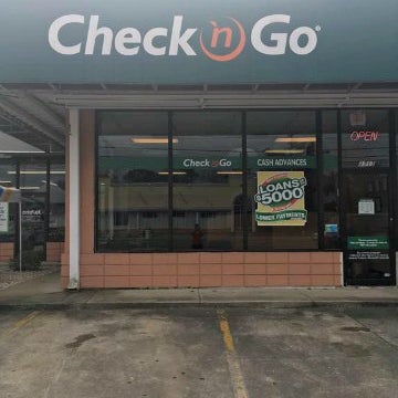 S n check. S n check. S n check. Фото магазина густо. Check mi honak.