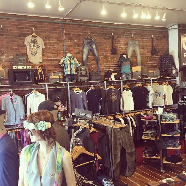 Mango's Boutique & Accessories Downtown Victoria 577 Johnson St