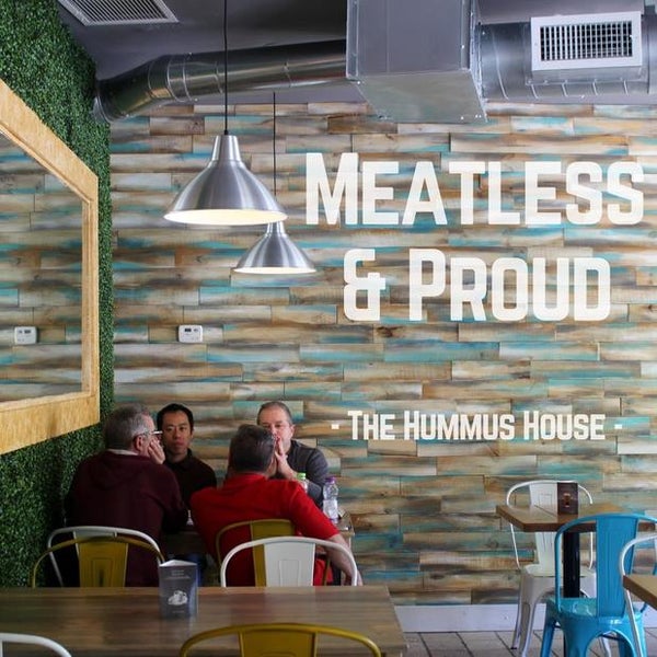 Foto tirada no(a) The Hummus House por Yext Y. em 9/13/2018