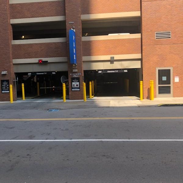 Beaubien Place Garage - Downtown Detroit - 238 Beaubien Street