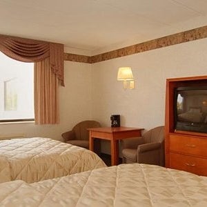 Comfort Inn Suites 332 Main St