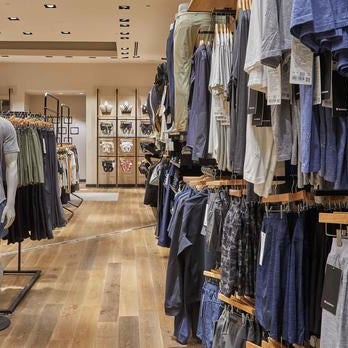 nearest lululemon store near me