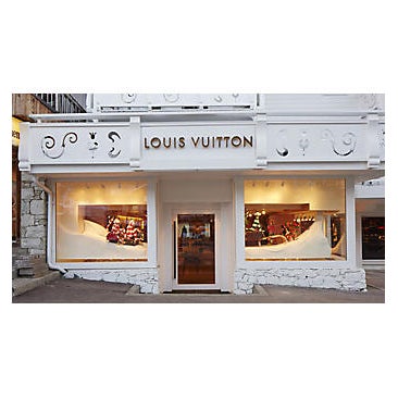 Louis Vuitton  Louis Vuitton opens 'Louis Vuitton Ski Club' pop-up in  Courchevel at Cheval Blanc Courchevel (both owned by LVMH)