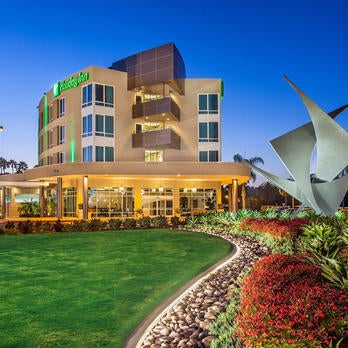 Photo taken at Holiday Inn San Diego - Bayside by Yext Y. on 2/27/2020