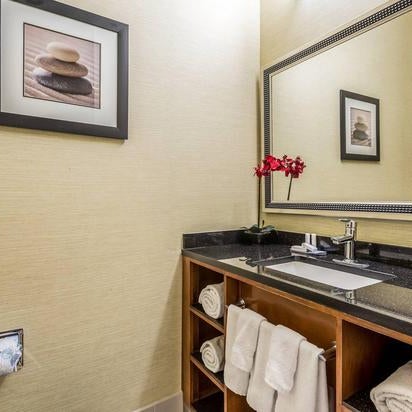 Foto diambil di Fairfield Inn &amp; Suites By Marriott Alamogordo oleh Yext Y. pada 2/21/2020