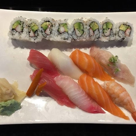 7/12/2016에 Yext Y.님이 Totto Sushi &amp; Grill에서 찍은 사진