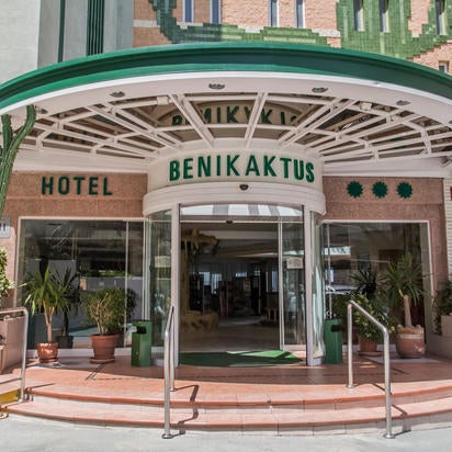 9/25/2017에 Yext Y.님이 Hotel Benikaktus에서 찍은 사진