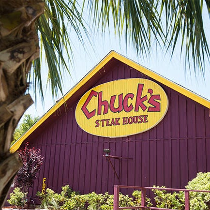Foto tirada no(a) Chuck&#39;s Steak House por Yext Y. em 3/5/2019