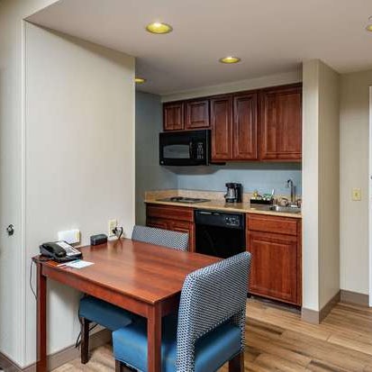 Foto diambil di Homewood Suites by Hilton oleh Yext Y. pada 10/21/2019