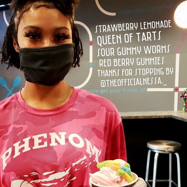 9/23/2020 tarihinde Yext Y.ziyaretçi tarafından di&#39;lishi frozen yogurt bar'de çekilen fotoğraf