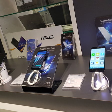 Ikea karlby стол. Alex computer. Alex computer. Led strip desk. Компьютерный стол в современном интерьере.