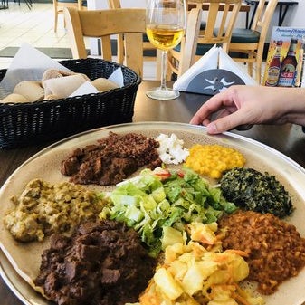 Foto scattata a Mudai Ethiopian Restaurant da Yext Y. il 3/27/2020