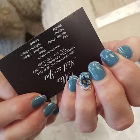 Mia nails