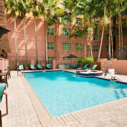 รูปภาพถ่ายที่ Residence Inn Fort Lauderdale SW/Miramar โดย Yext Y. เมื่อ 3/16/2020