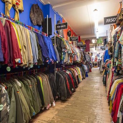 blue 17 vintage shop