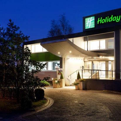 รูปภาพถ่ายที่ Holiday Inn Lille - Ouest Englos โดย Yext Y. เมื่อ 2/27/2020
