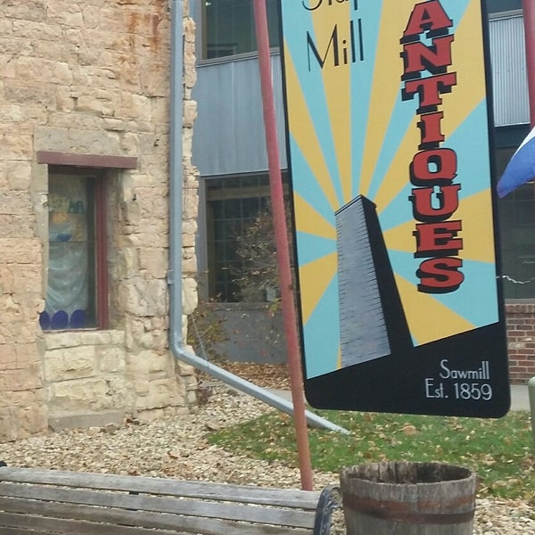 Staples Mill Antiques 1 tip from 201 visitors