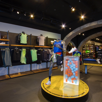 Photos at Nike Store Chiado Centro Hist rico 6 tips from 607