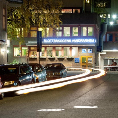 รูปภาพถ่ายที่ Slottsskogens Vandrarhem &amp; Hotell Gothenburg - Backpackers โดย Yext Y. เมื่อ 10/20/2020