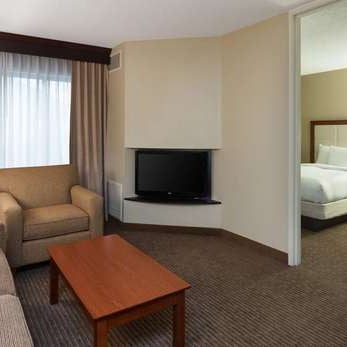 Снимок сделан в DoubleTree Suites by Hilton Hotel Cincinnati - Blue Ash пользователем Yext Y. 10/21/2019