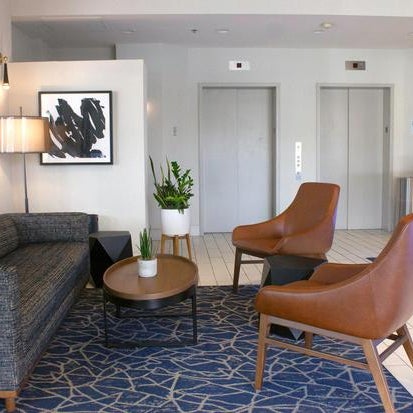 Foto tirada no(a) Holiday Inn Express &amp; Suites Boston - Cambridge por Yext Y. em 7/21/2020