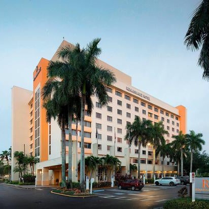Foto diambil di Renaissance Fort Lauderdale-Plantation Hotel oleh Yext Y. pada 5/14/2020